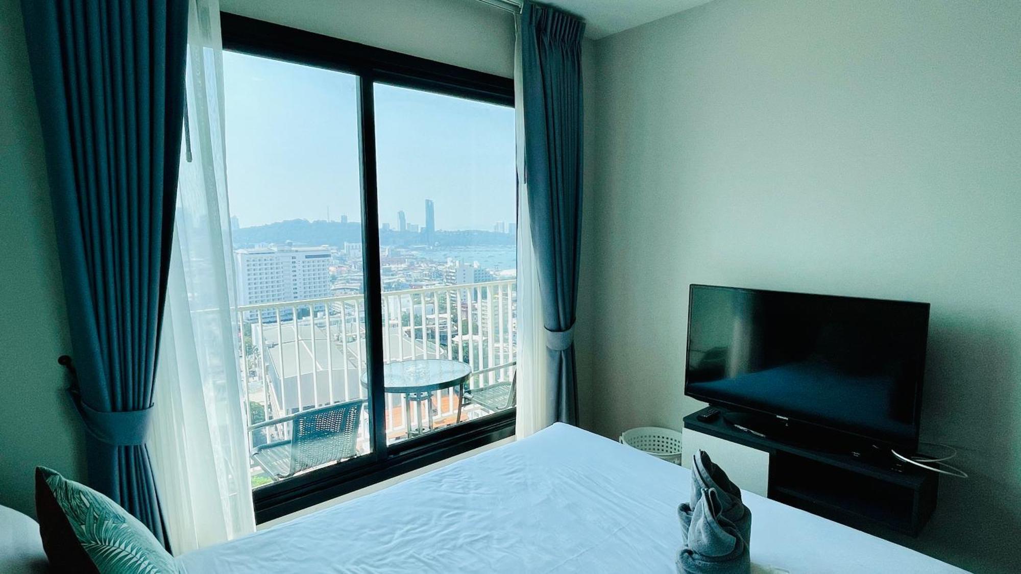 The Base 1 Bed 1 Bath Pattaya Exterior photo